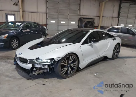 2015 BMW I8 z USA, uszkodzony, nr VIN WBY2Z2C50FV392148